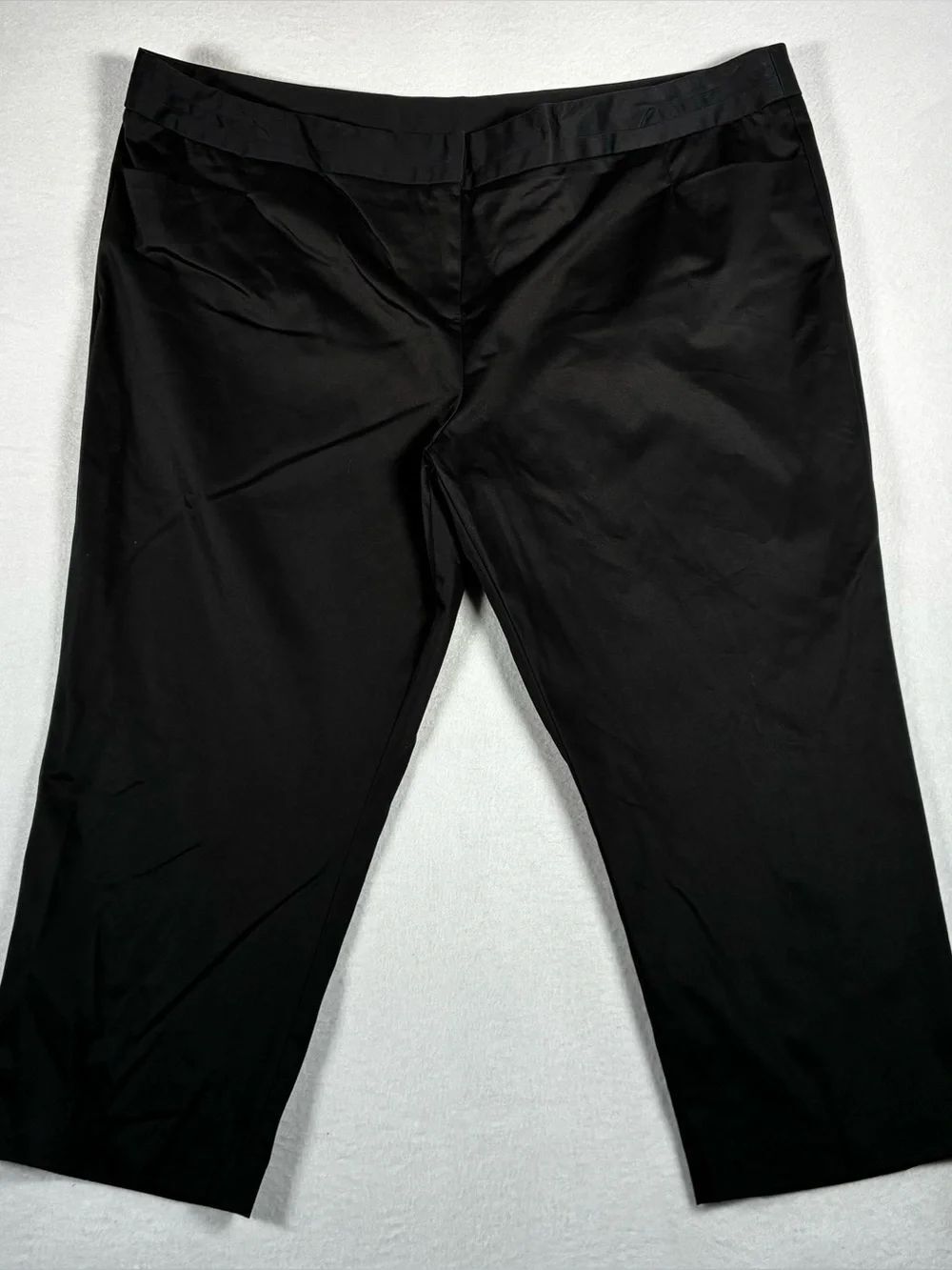 Worthington Black Trouser Capris Size: 24W